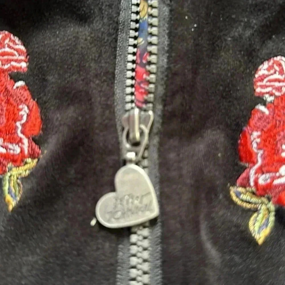 Betsy Johnson velour black bomber jacket roses size 3T - Picture 3 of 7